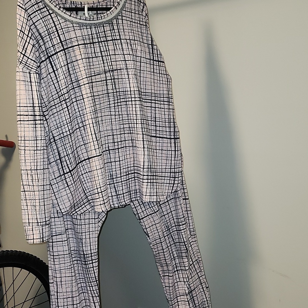 Kensie Pink and Black Grid Long Sleeve PJ Set